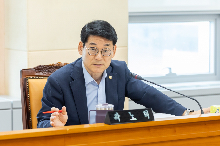 '제349회 구로구의회 정례회 회기중 복지건설위원회 안건심사' 게시글의 사진(4) '[크기변환]곽노혁 (16).JPG'