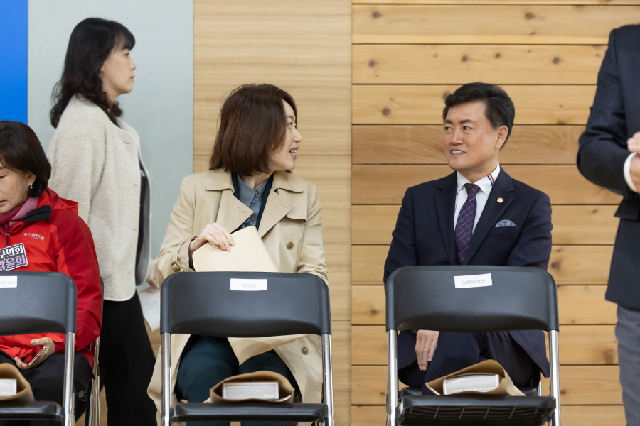 '제18회 구로구회장기 검도대회' 게시글의 사진(4) '[크기변환]김철수_국,전미숙.JPG'