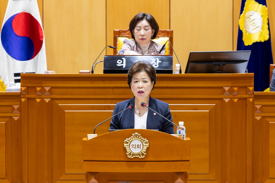 '제320회 구로구의회 임시회 제2차 본회의' 게시글의 사진(12) '크기변환_노경숙 (4).JPG'
