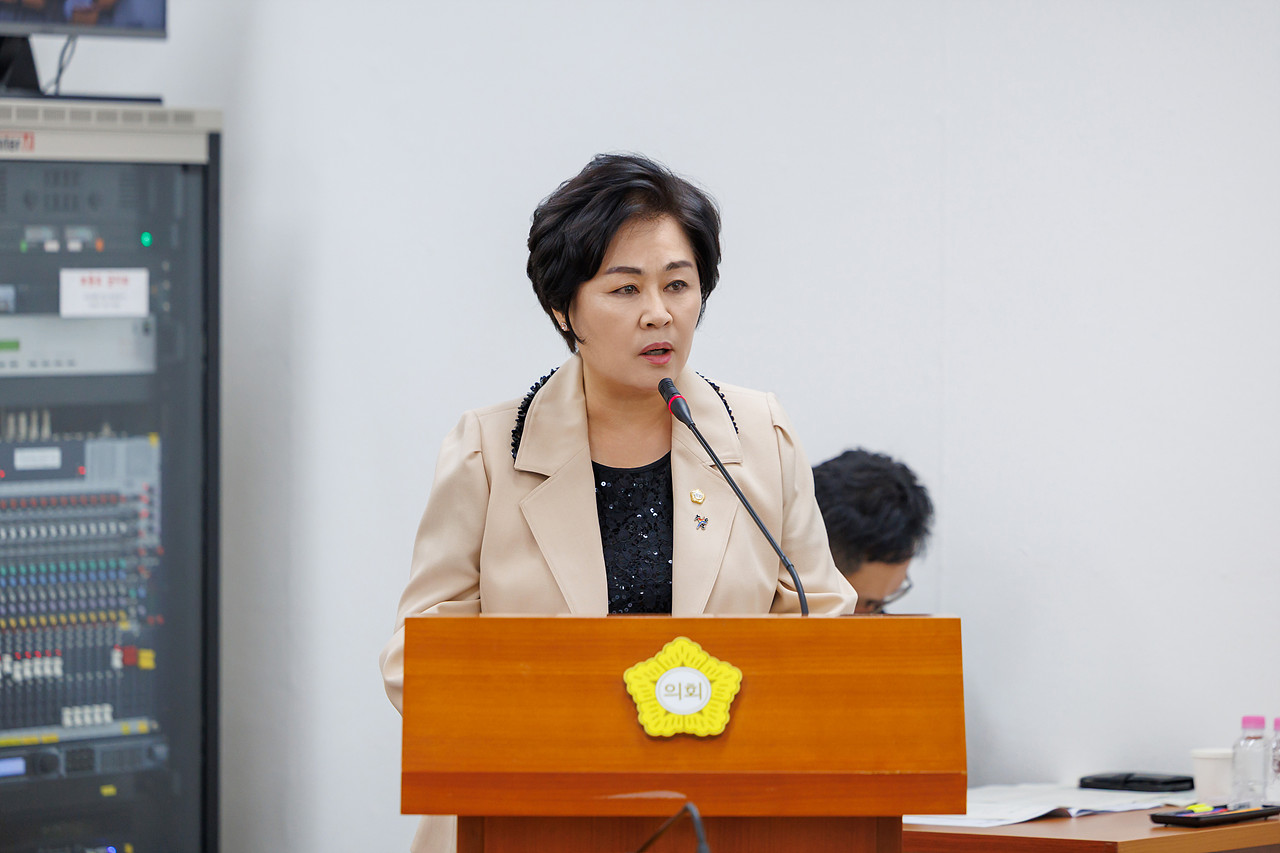 '제349회 구로구의회 정례회 회기중 행정기획위원회 안건심사' 게시글의 사진(10) '11.jpg'