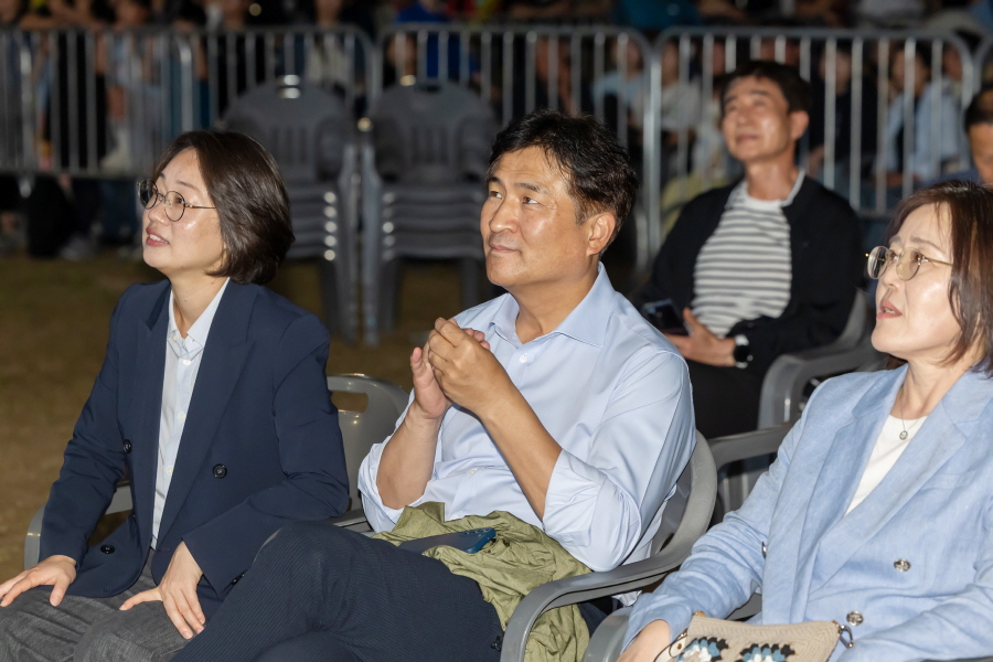 'G페스티벌 개막식 및 구로구민상 시상식' 게시글의 사진(15) '[크기변환]김영곤 (11).JPG'