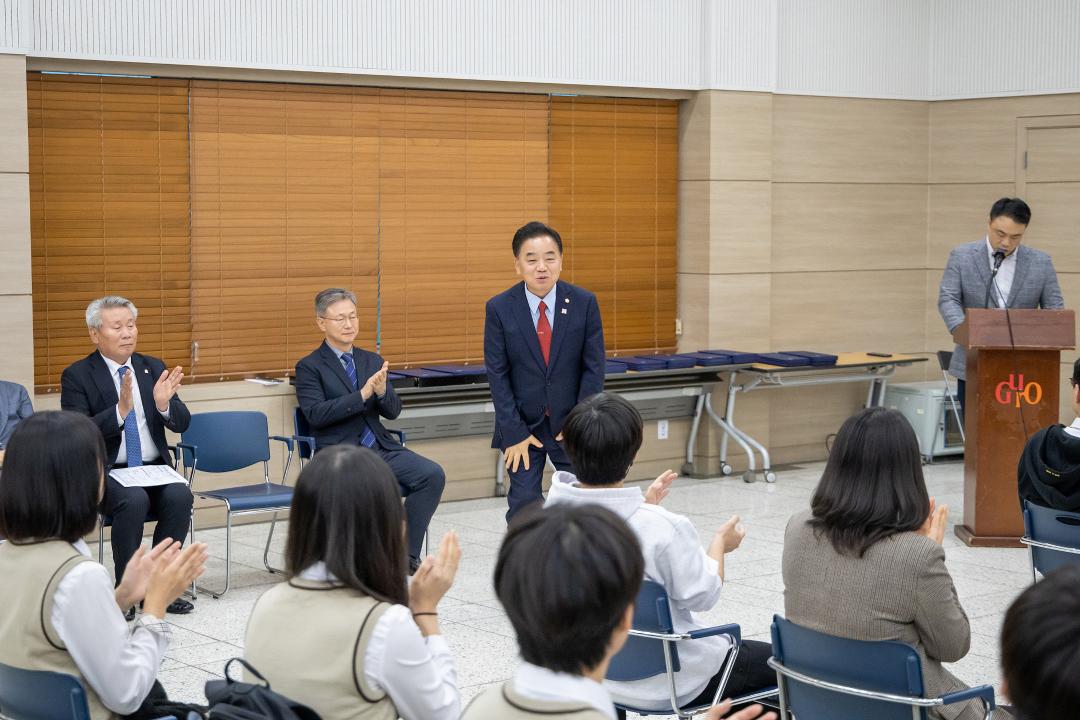 '2025 구로장학생 장학증서 수여식' 게시글의 사진(2) '01.jpg'