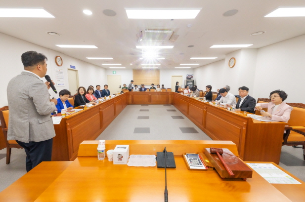 '구로구의회, 2024년 행정사무감사 대비 역량강화 교육' 게시글의 사진(1) '구로구의회, 2024년 행정사무감사 대비 역량강화 교육.jpg'