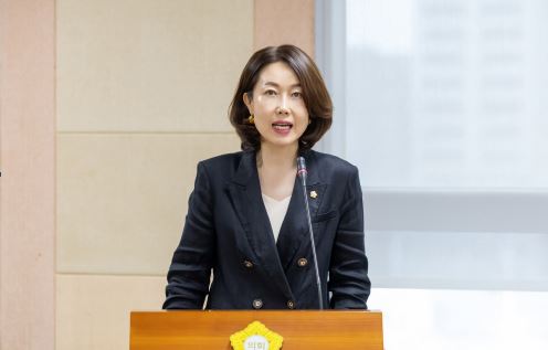 '구로구의회 전미숙 의원, 서울특별시 구로구 장애청소년 상해보험 지원 조례안 대표발의' 게시글의 사진(1) '전미숙 의원.JPG'