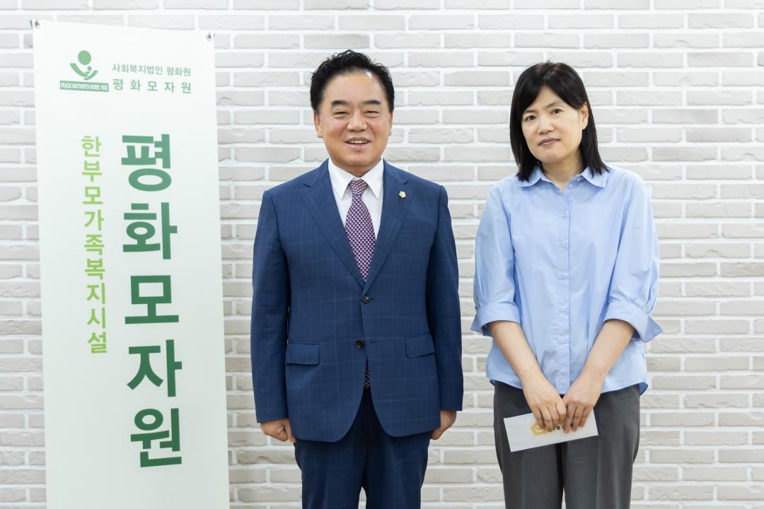 '구로구의회, 추석맞이 관내 복지시설 격려 방문' 게시글의 사진(2) '구로구의회, 추석맞이 관내 복지시설 격려 방문 2.jpg'
